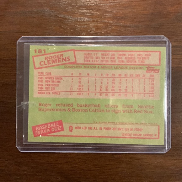 Roger Clemens 1985 Topps Rookie Card #181 - Picture 2 of 2